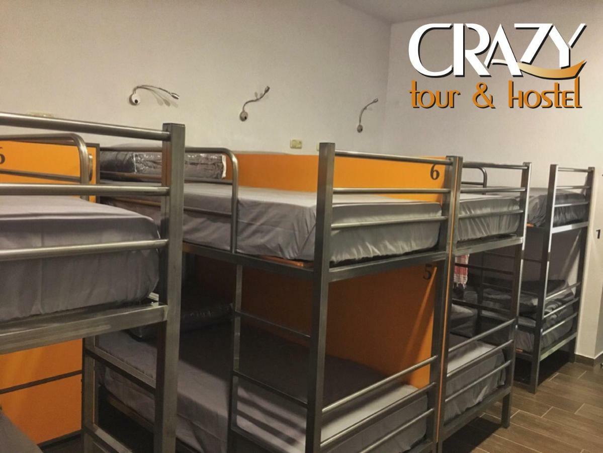 Crazy Hostel Єреван Екстер'єр фото