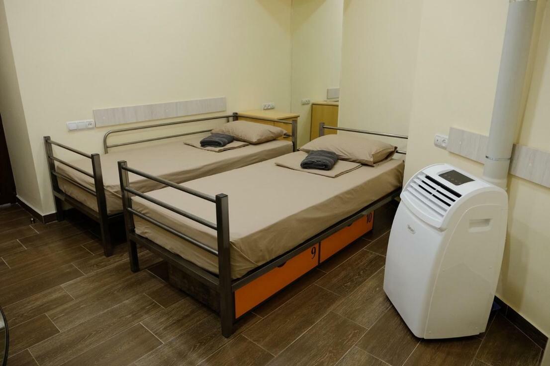 Crazy Hostel Єреван Екстер'єр фото